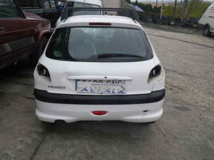 Vehiculo en el desguace: PEUGEOT 206 BERLINA XN