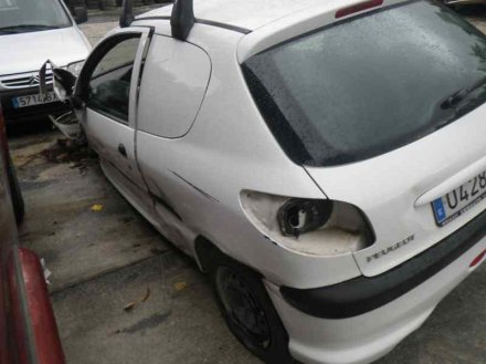 Vehiculo en el desguace: PEUGEOT 206 BERLINA XN