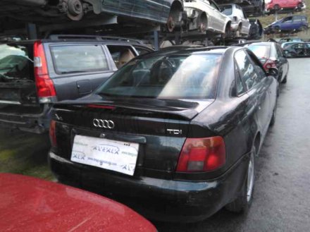 Vehiculo en el desguace: AUDI A4 BERLINA (B5) 1.9 TDI