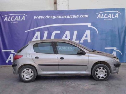 Vehiculo en el desguace: PEUGEOT 206 BERLINA XT