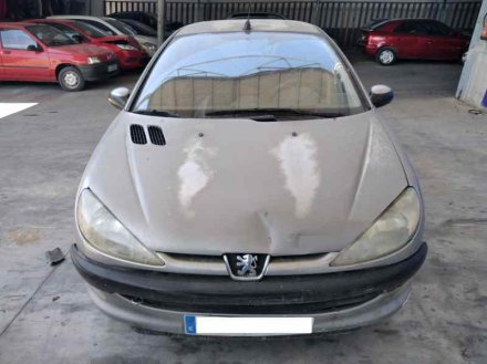 Vehiculo en el desguace: PEUGEOT 206 BERLINA XT