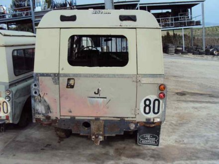 Vehiculo en el desguace: LAND ROVER SANTANA 109