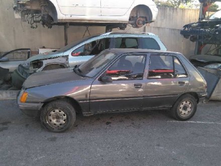 Vehiculo en el desguace: PEUGEOT 205 BERLINA 1.8 D Mito