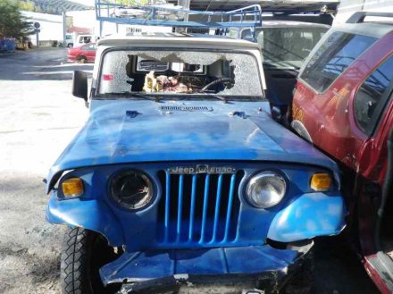 Vehiculo en el desguace: JEEP COMANDO DS *