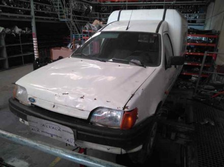 Vehiculo en el desguace: FORD FIESTA BERL./COURIER Surf