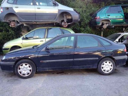 Vehiculo en el desguace: RENAULT LAGUNA (B56) 1.6 16V RT