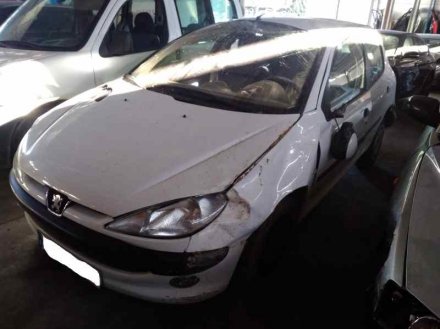 Vehiculo en el desguace: PEUGEOT 206 BERLINA XT