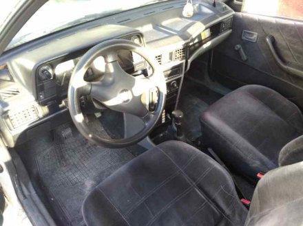 Vehiculo en el desguace: OPEL KADETT E GL Berlina