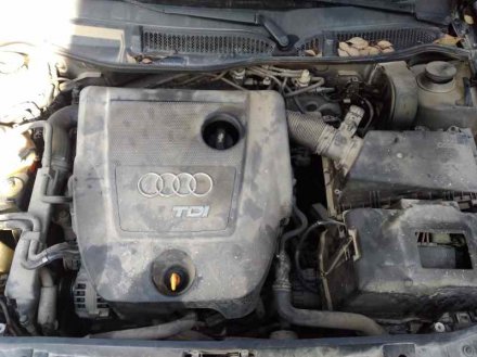 Vehiculo en el desguace: AUDI A3 (8L) 1.9 TDI Ambiente