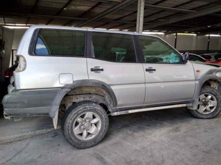 Vehiculo en el desguace: NISSAN TERRANO/TERRANO.II (R20) SE (5-ptas.)