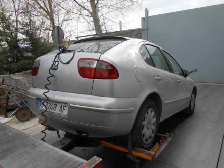 Vehiculo en el desguace: SEAT LEON (1M1) Signo