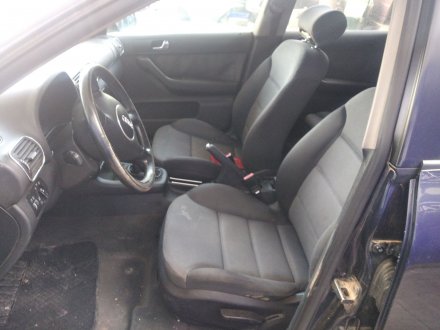 Vehiculo en el desguace: AUDI A3 (8L) 1.6 Ambiente