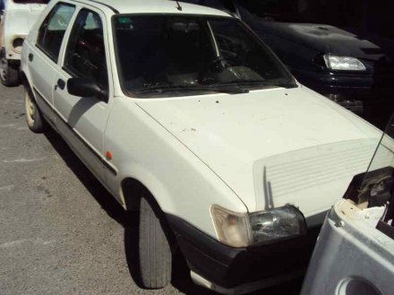 Vehiculo en el desguace: FORD FIESTA BERL./COURIER Surf