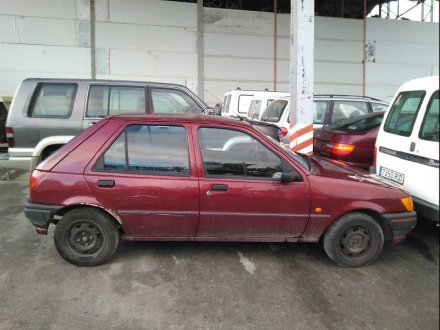 Vehiculo en el desguace: FORD FIESTA BERL./COURIER Surf