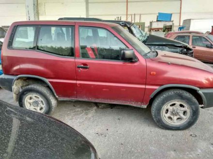 Vehiculo en el desguace: NISSAN TERRANO/TERRANO.II (R20) SE (3-ptas.)