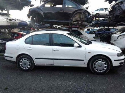 Vehiculo en el desguace: SEAT TOLEDO (1M2) Signo