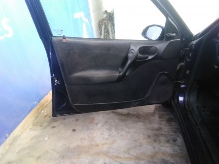 Vehiculo en el desguace: OPEL VECTRA B BERLINA Básico (1999->)