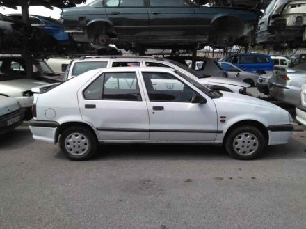 Vehiculo en el desguace: RENAULT 19 (B/C/L53) 1.9 DIESEL