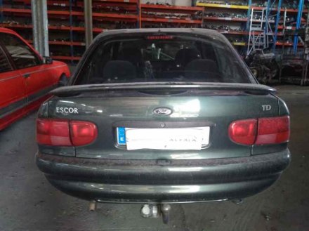 Vehiculo en el desguace: FORD ESCORT BERL./TURNIER Atlanta Berlina