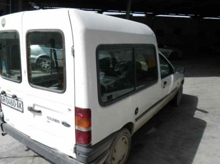 Vehiculo en el desguace: FORD FIESTA BERL./COURIER Surf