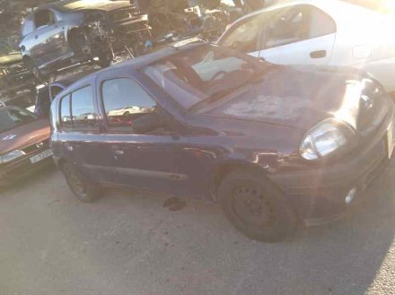 Vehiculo en el desguace: RENAULT CLIO II FASE I (B/CBO) 1.4 Alize