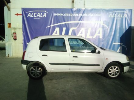 Vehiculo en el desguace: RENAULT CLIO II FASE I (B/CBO) 1.4 Alize