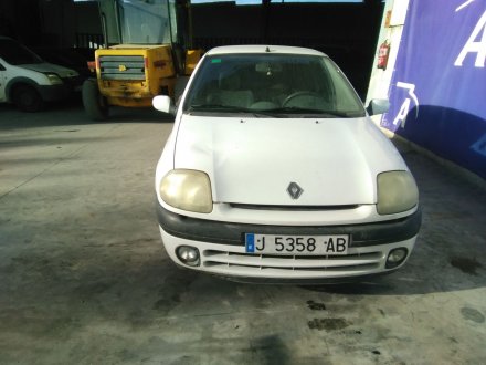 Vehiculo en el desguace: RENAULT CLIO II FASE I (B/CBO) 1.4 Alize