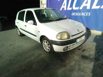 Vehiculo en el desguace: RENAULT CLIO II FASE I (B/CBO) 1.4 Alize