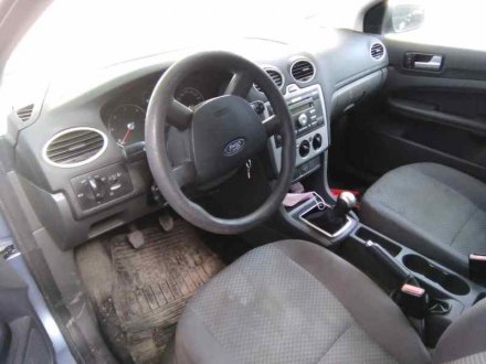 Vehiculo en el desguace: FORD FOCUS BERLINA (CAP) Ambiente (D)