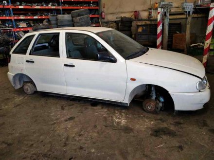 Vehiculo en el desguace: SEAT IBIZA (6K) CL