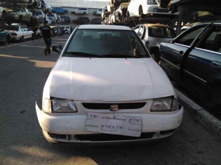 Vehiculo en el desguace: SEAT IBIZA (6K) Básico