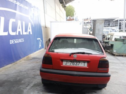 Vehiculo en el desguace: VOLKSWAGEN GOLF III BERLINA (1H1) 2.0