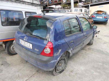 Vehiculo en el desguace: RENAULT CLIO II FASE II (B/CB0) Generique