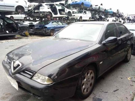 Vehiculo en el desguace: ALFA ROMEO 166 2.4 JTD