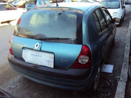 Vehiculo en el desguace: RENAULT CLIO II FASE II (B/CB0) Authentique