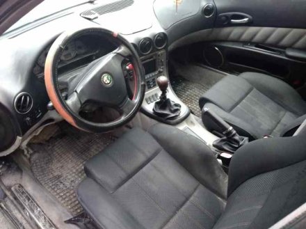 Vehiculo en el desguace: ALFA ROMEO 166 2.4 JTD