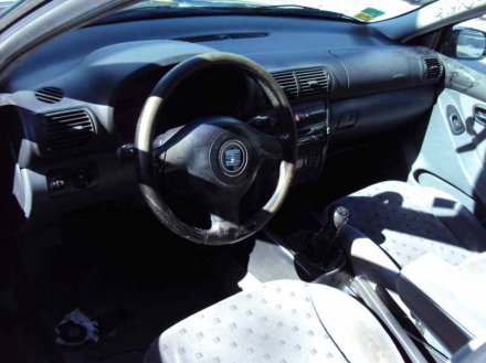 Vehiculo en el desguace: SEAT TOLEDO (1M2) Select