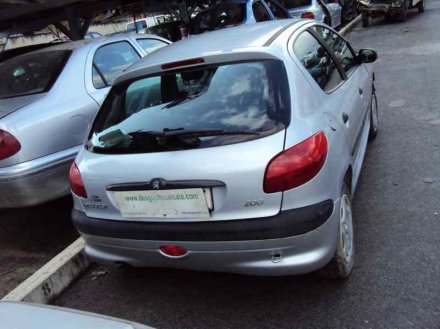 Vehiculo en el desguace: PEUGEOT 206 BERLINA XR