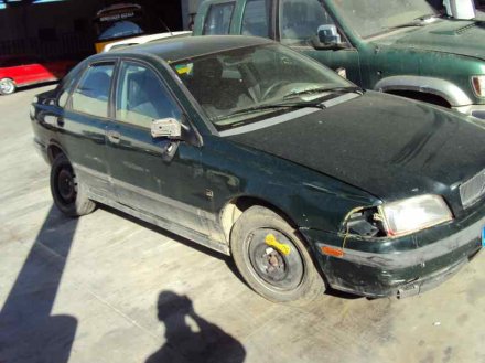 Vehiculo en el desguace: VOLVO S40 BERLINA 1.8 CAT