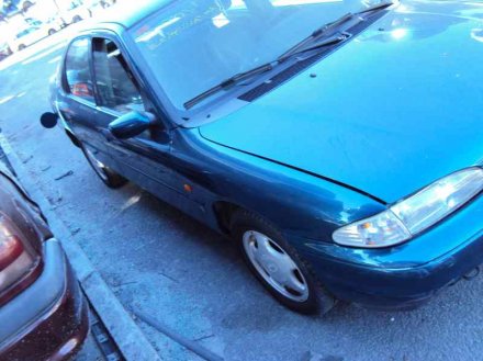 Vehiculo en el desguace: FORD MONDEO BERLINA/FAMILIAR (FD) Sport Berlina 4X4