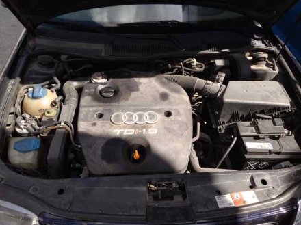 Vehiculo en el desguace: AUDI A3 (8L) 1.9 TDI Ambiente