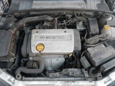 Vehiculo en el desguace: OPEL VECTRA B CARAVAN Básico