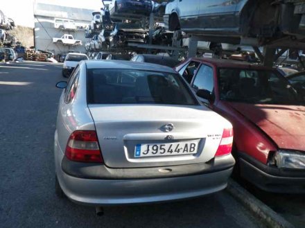 Vehiculo en el desguace: OPEL VECTRA B CARAVAN Básico