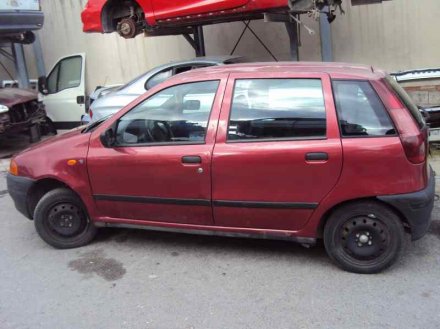 Vehiculo en el desguace: FIAT PUNTO BERL. (176) 75 S