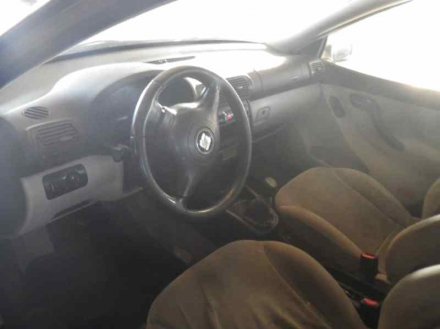 Vehiculo en el desguace: SEAT TOLEDO (1M2) Select