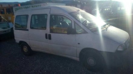 Vehiculo en el desguace: PEUGEOT EXPERT KOMBI Confort acristaldo (5 asientos)