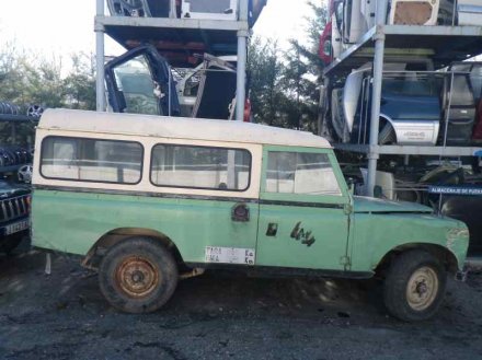 Vehiculo en el desguace: LAND ROVER SANTANA 109