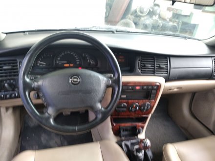 Vehiculo en el desguace: OPEL VECTRA B BERLINA 2.2 16V DTI CAT (Y 22 DTR / L50)