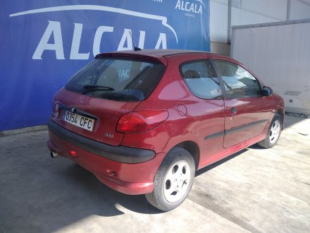 Vehiculo en el desguace: PEUGEOT 206 BERLINA 1.4