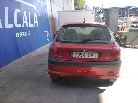 Vehiculo en el desguace: PEUGEOT 206 BERLINA 1.4